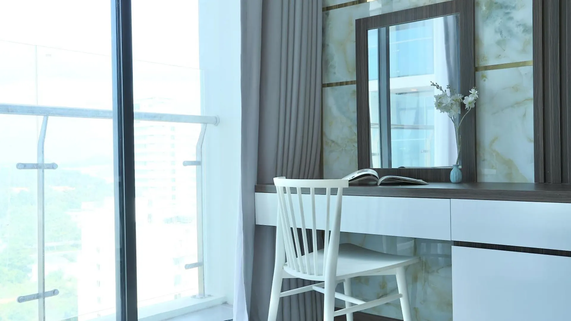 Seahorse House - Csj Tower Building, Sea-View & Sea-Walking-Distance Apartment Vung Tau